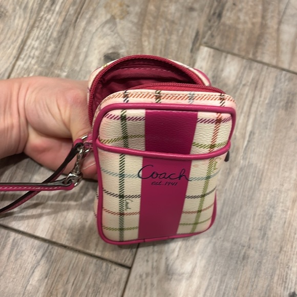 Coach Pink and Cream Plaid Tote Bag with Matching Small Pouch - Picture 6 of 17
